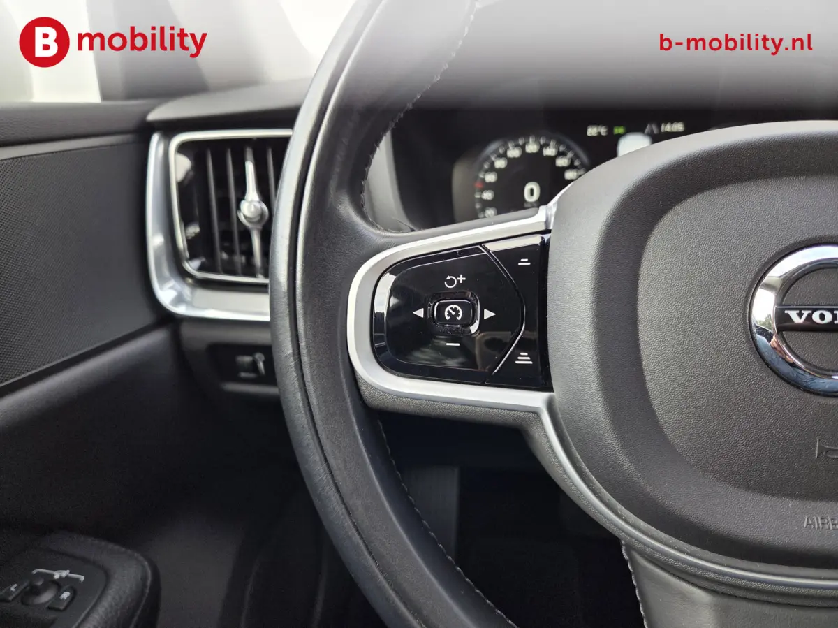 2.0 T6 Recharge AWD Inscription Trekhaak 2000kg NL Auto! | Adaptive Cruise Control | Achteruitrijcamera | Stoel/Stuurwielverwarming