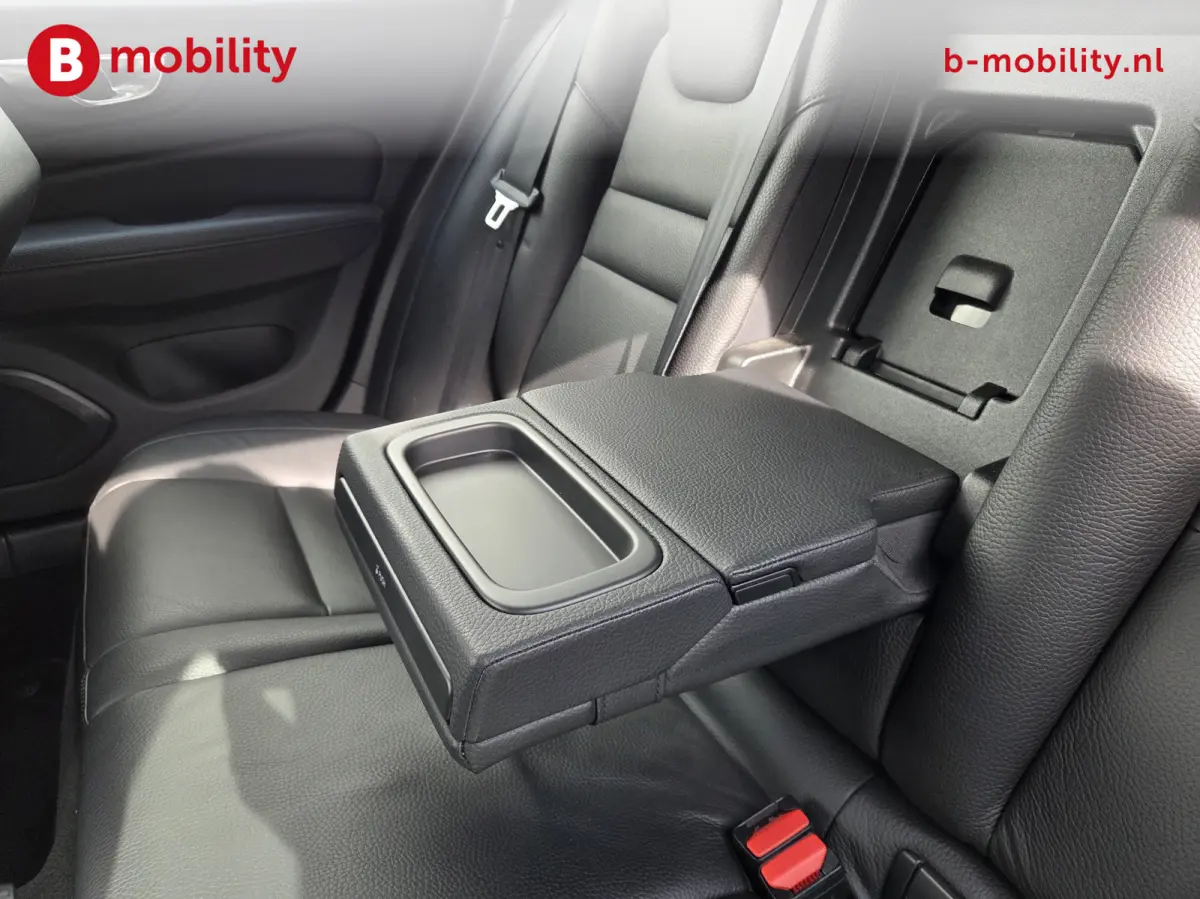 2.0 T6 Recharge AWD Inscription Trekhaak 2000kg NL Auto! | Adaptive Cruise Control | Achteruitrijcamera | Stoel/Stuurwielverwarming