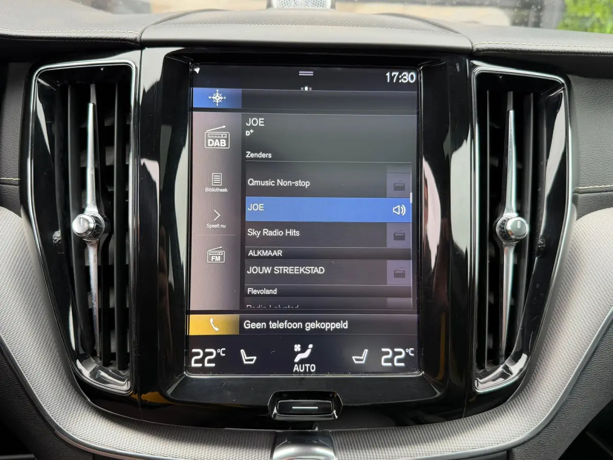 2.0 T8 Twin Engine AWD Polestar Engineered 405PK | Pano |Bowers&Wilkins Audio | Trekhaak | 1e Eig.