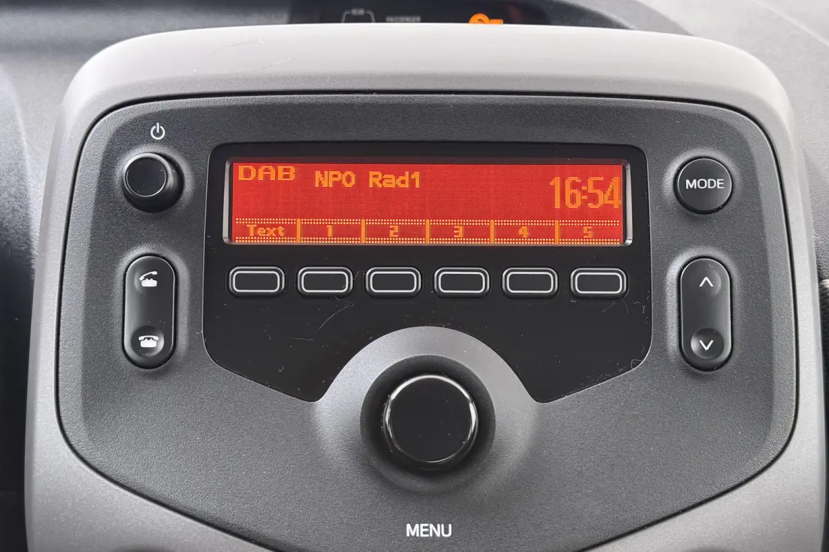 1.0 e-VTi Active LED Bluetooth DAB Start/Stop
