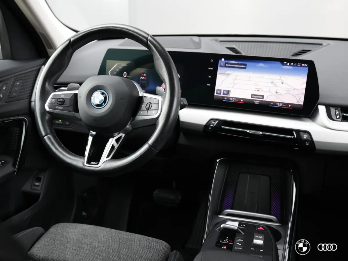 xDrive25e / ACC / HEAD-UP / EL STOELEN / EL TREKHAAK / KEYLESS / VERW STOELEN