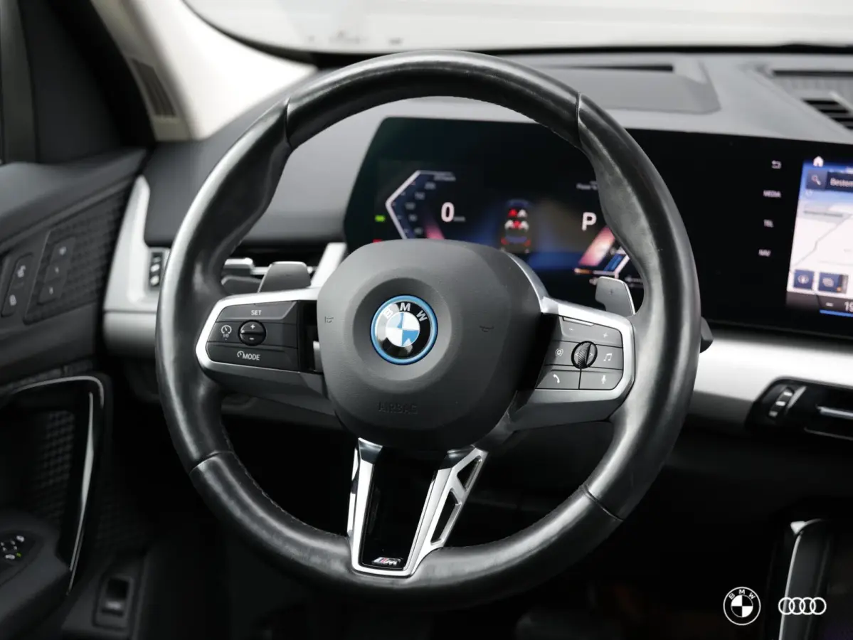 xDrive25e / ACC / HEAD-UP / EL STOELEN / EL TREKHAAK / KEYLESS / VERW STOELEN