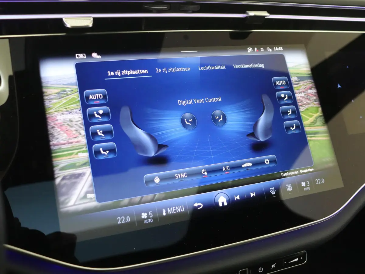 300 e AMG Line Panoramadak / Superscreen / Burmester / Memory Seats / 360 Camera / Nappa Leder / Head-Up