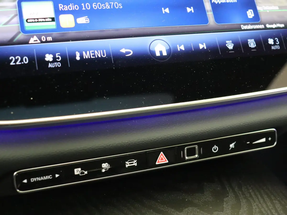 300 e AMG Line Panoramadak / Superscreen / Burmester / Memory Seats / 360 Camera / Nappa Leder / Head-Up