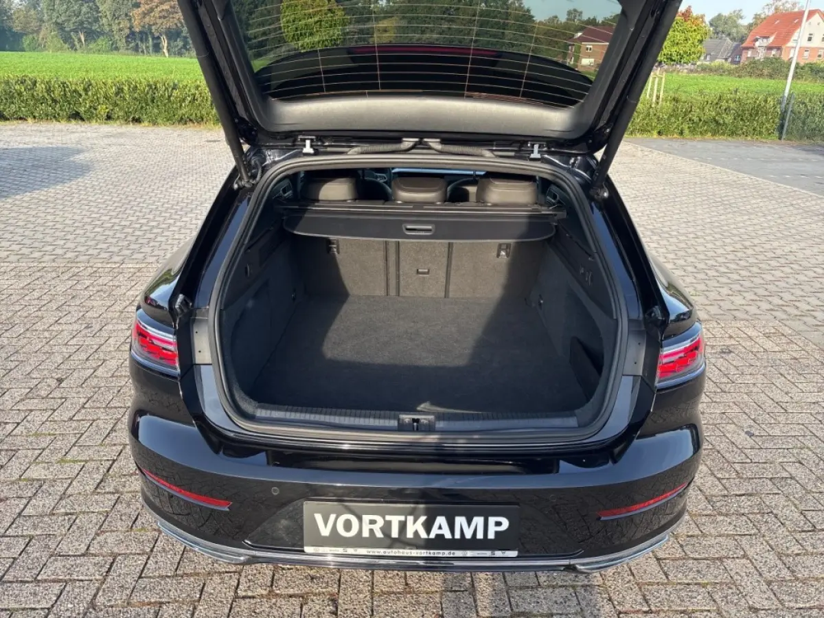 1.4 TSI R-LINE BUSINESS+ e-HYBRID PANO-DAK/TREKHAAK/LEDER/ACC/360CAMERA