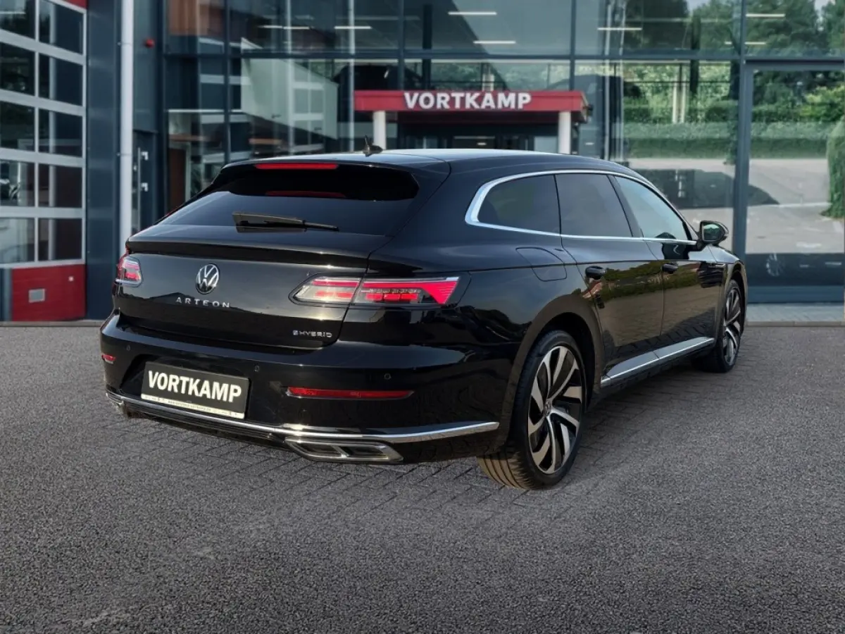 1.4 TSI R-LINE BUSINESS+ e-HYBRID PANO-DAK/TREKHAAK/LEDER/ACC/360CAMERA