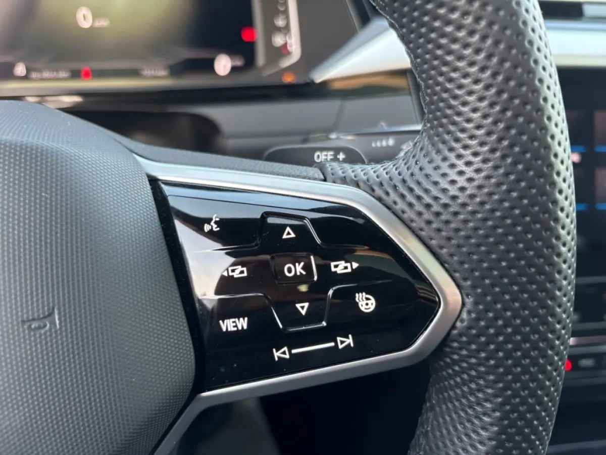 1.4 TSI R-LINE BUSINESS+ e-HYBRID PANO-DAK/TREKHAAK/LEDER/ACC/360CAMERA