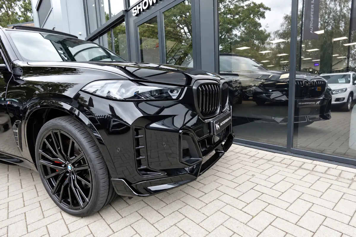 XDrive50e PANO KEYLESS SKYLOUNGE URBAN