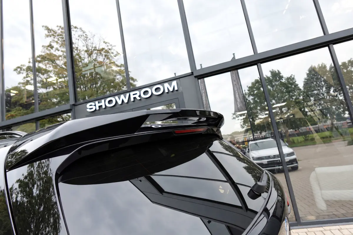 XDrive50e PANO KEYLESS SKYLOUNGE URBAN