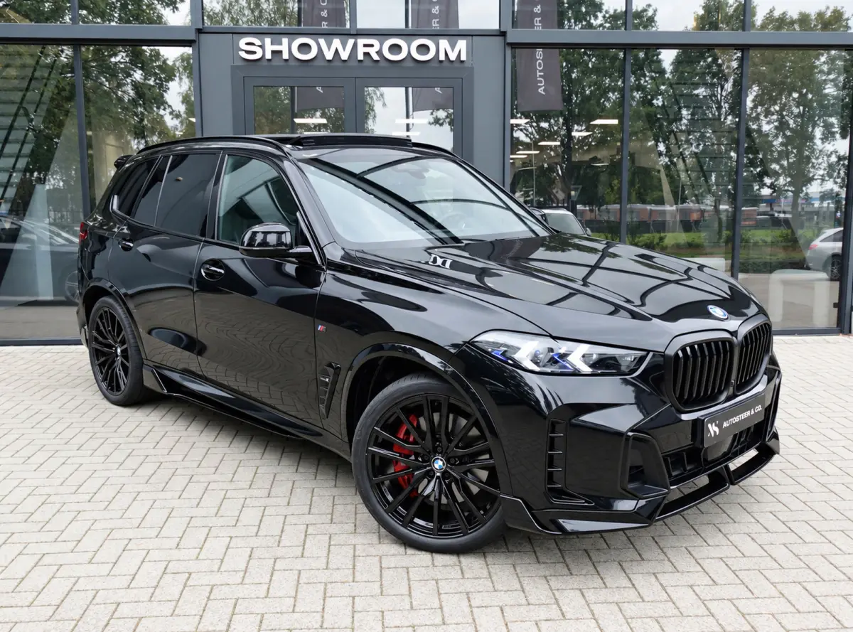 XDrive50e PANO KEYLESS SKYLOUNGE URBAN