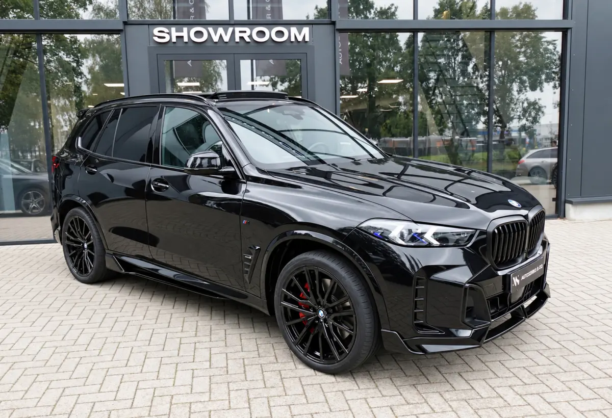 XDrive50e PANO KEYLESS SKYLOUNGE URBAN