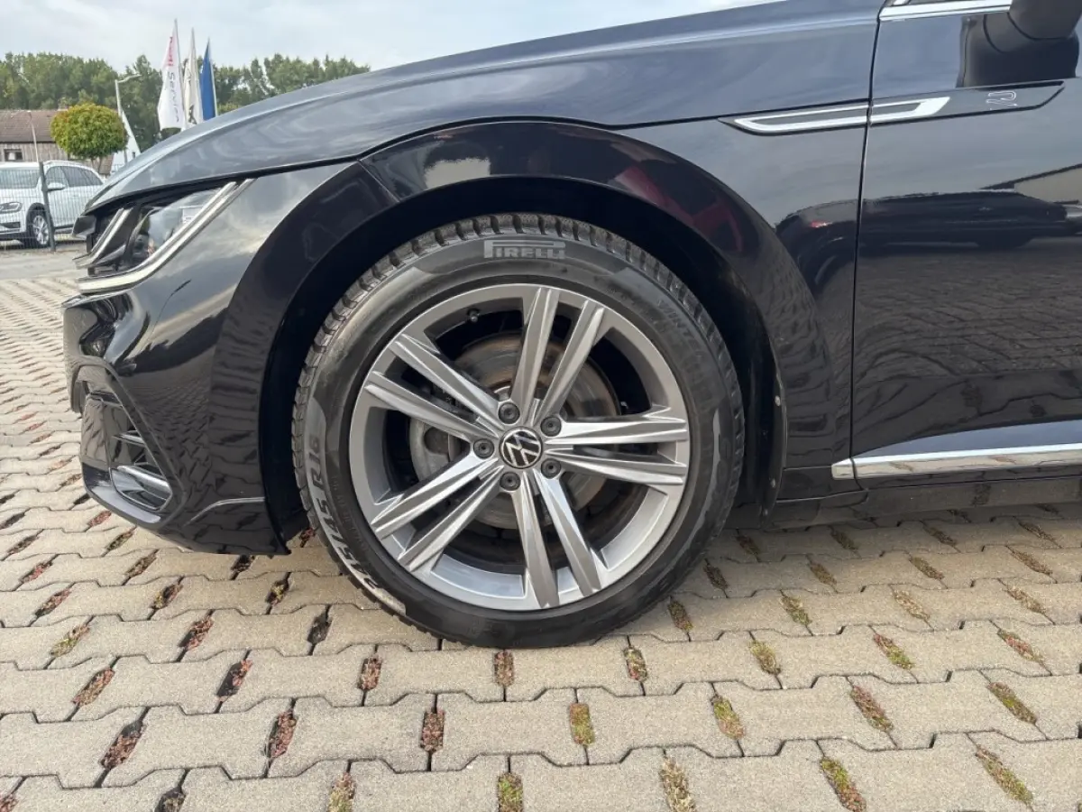 2.0 TDI R-LINE BUSINESS+ TREKHAAK/IQ-LIGHTS/ACC/CAMERA/STOELVERW
