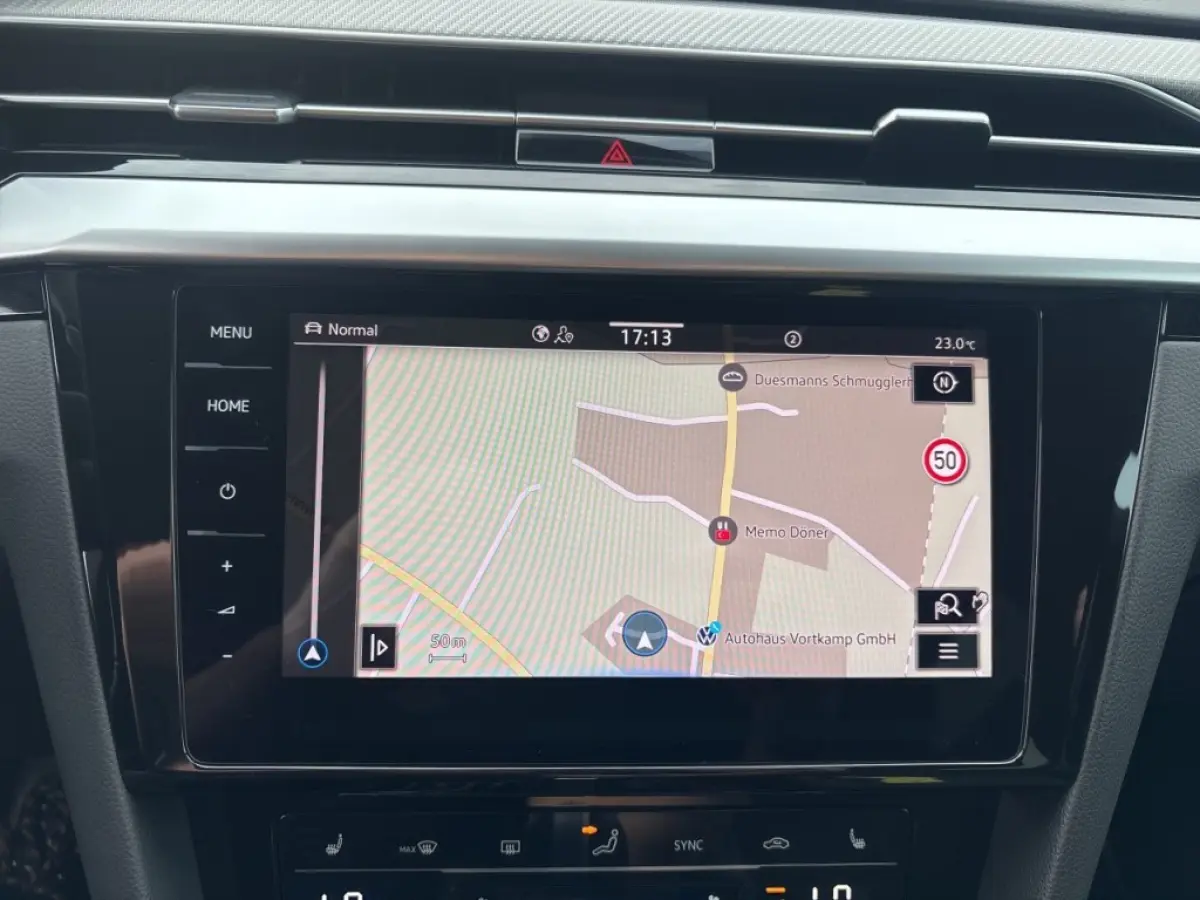 2.0 TDI R-LINE BUSINESS+ TREKHAAK/IQ-LIGHTS/ACC/CAMERA/STOELVERW