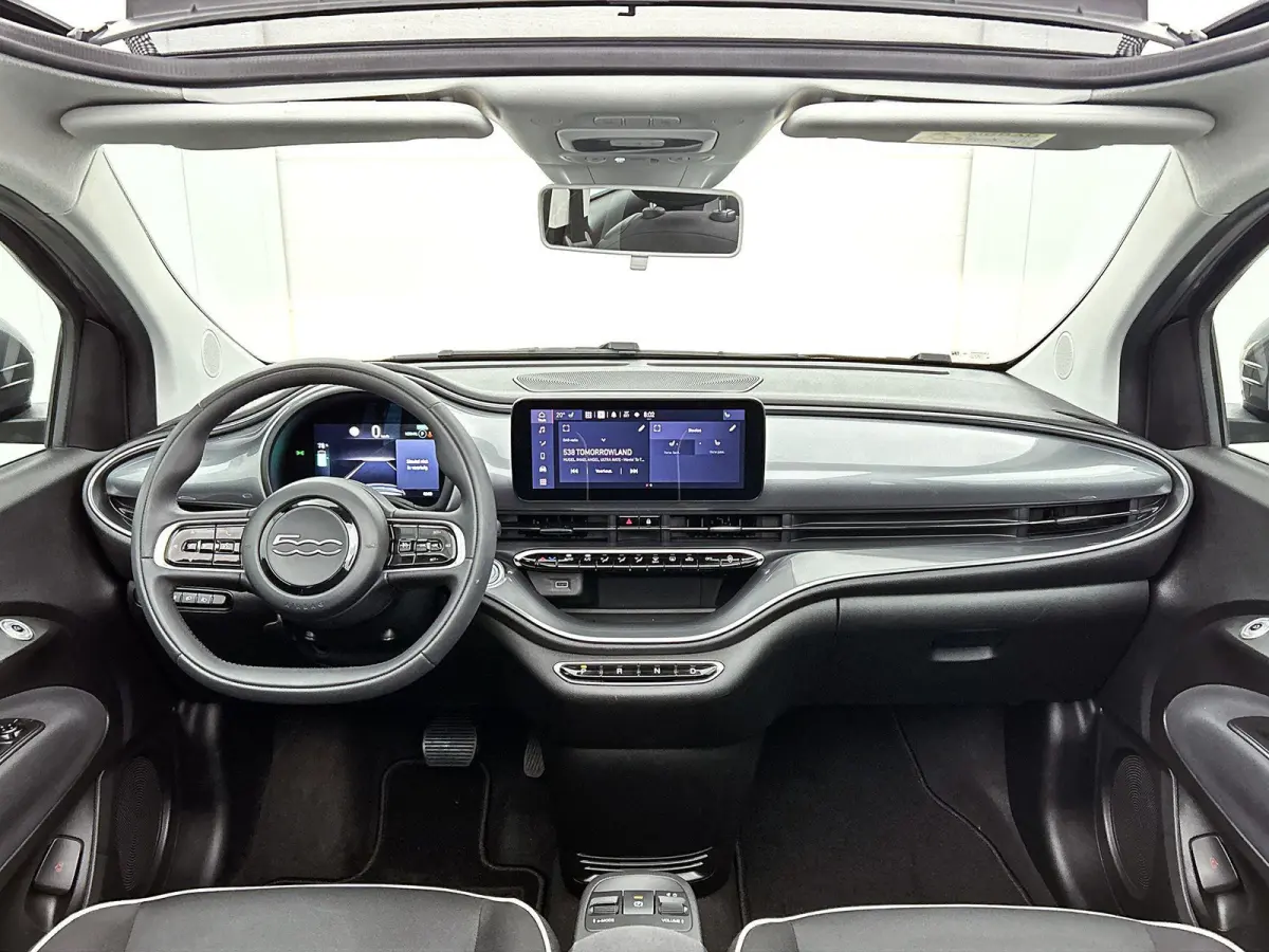 42 kWh 118pk Icon | Apple Carplay/Android Auto | Dodehoekdetectie | Camera | Stoelverwarming | Climate Control | Cruise Control |