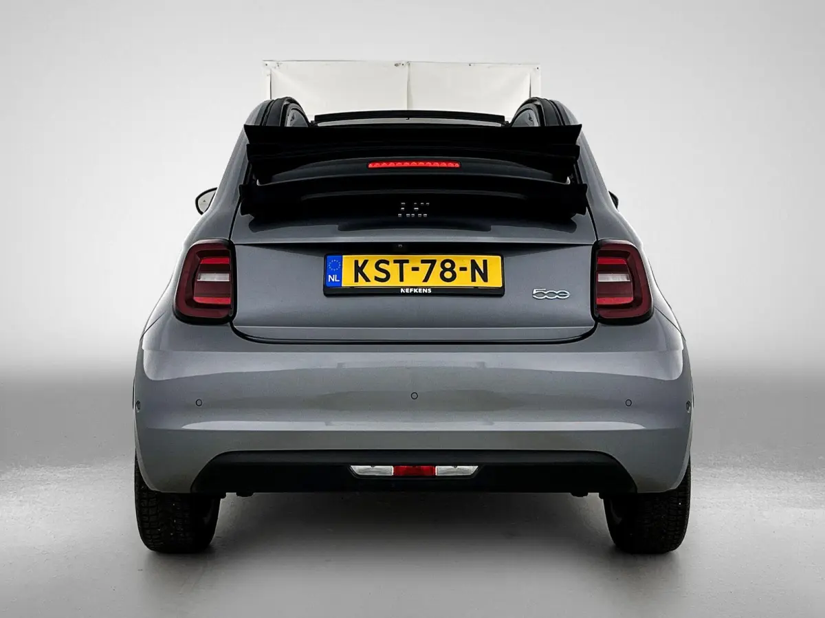 42 kWh 118pk Icon | Apple Carplay/Android Auto | Dodehoekdetectie | Camera | Stoelverwarming | Climate Control | Cruise Control |