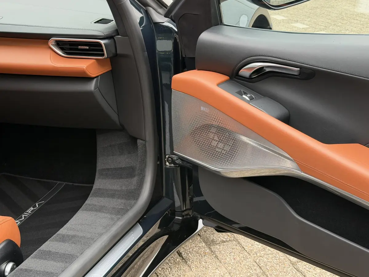 2.0 i4 First Edition | NL-Auto/Alcantara/KEF Premium/20-inch
