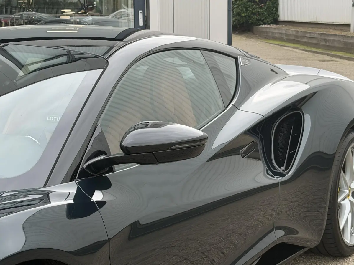 2.0 i4 First Edition | NL-Auto/Alcantara/KEF Premium/20-inch