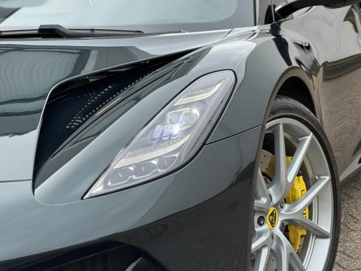 2.0 i4 First Edition | NL-Auto/Alcantara/KEF Premium/20-inch