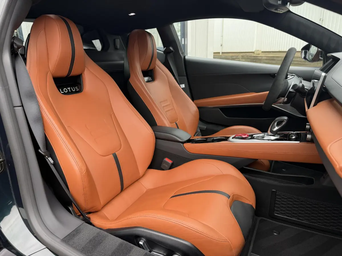 2.0 i4 First Edition | NL-Auto/Alcantara/KEF Premium/20-inch