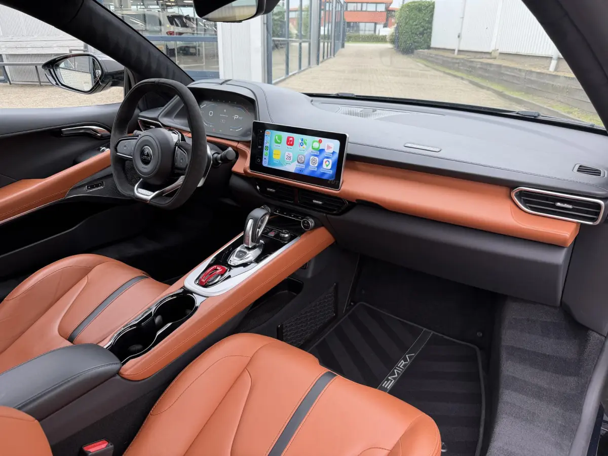 2.0 i4 First Edition | NL-Auto/Alcantara/KEF Premium/20-inch