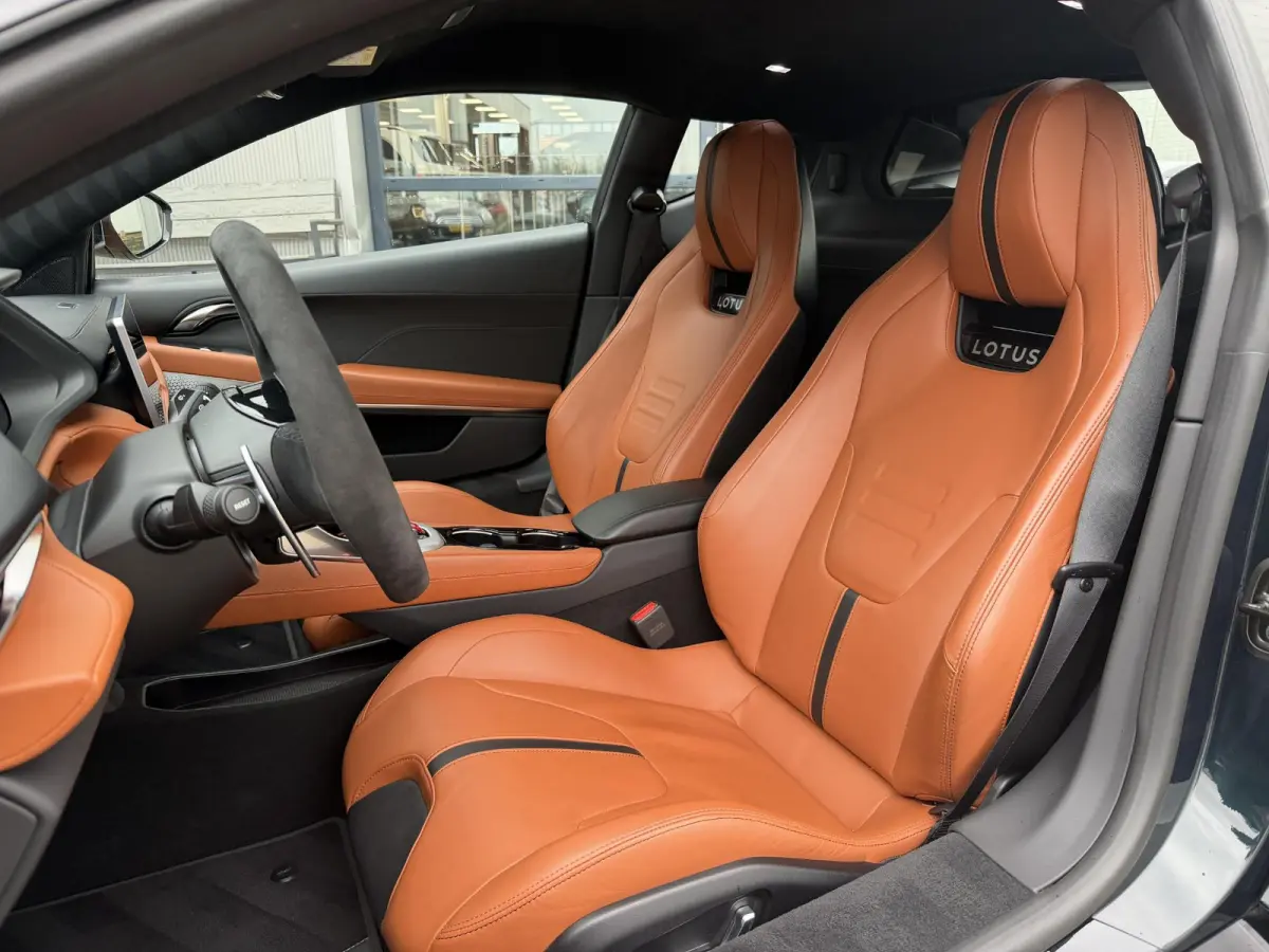 2.0 i4 First Edition | NL-Auto/Alcantara/KEF Premium/20-inch