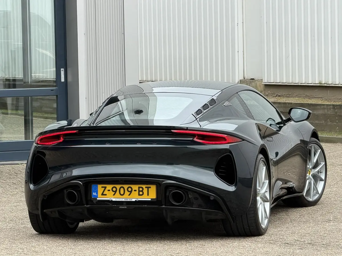 2.0 i4 First Edition | NL-Auto/Alcantara/KEF Premium/20-inch