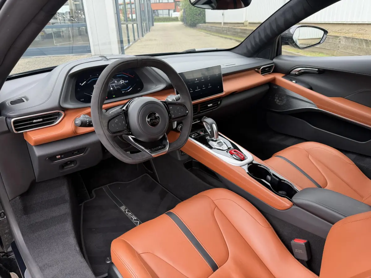 2.0 i4 First Edition | NL-Auto/Alcantara/KEF Premium/20-inch