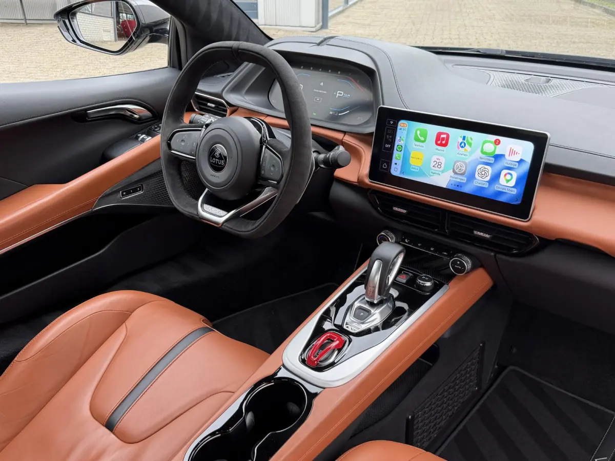 2.0 i4 First Edition | NL-Auto/Alcantara/KEF Premium/20-inch