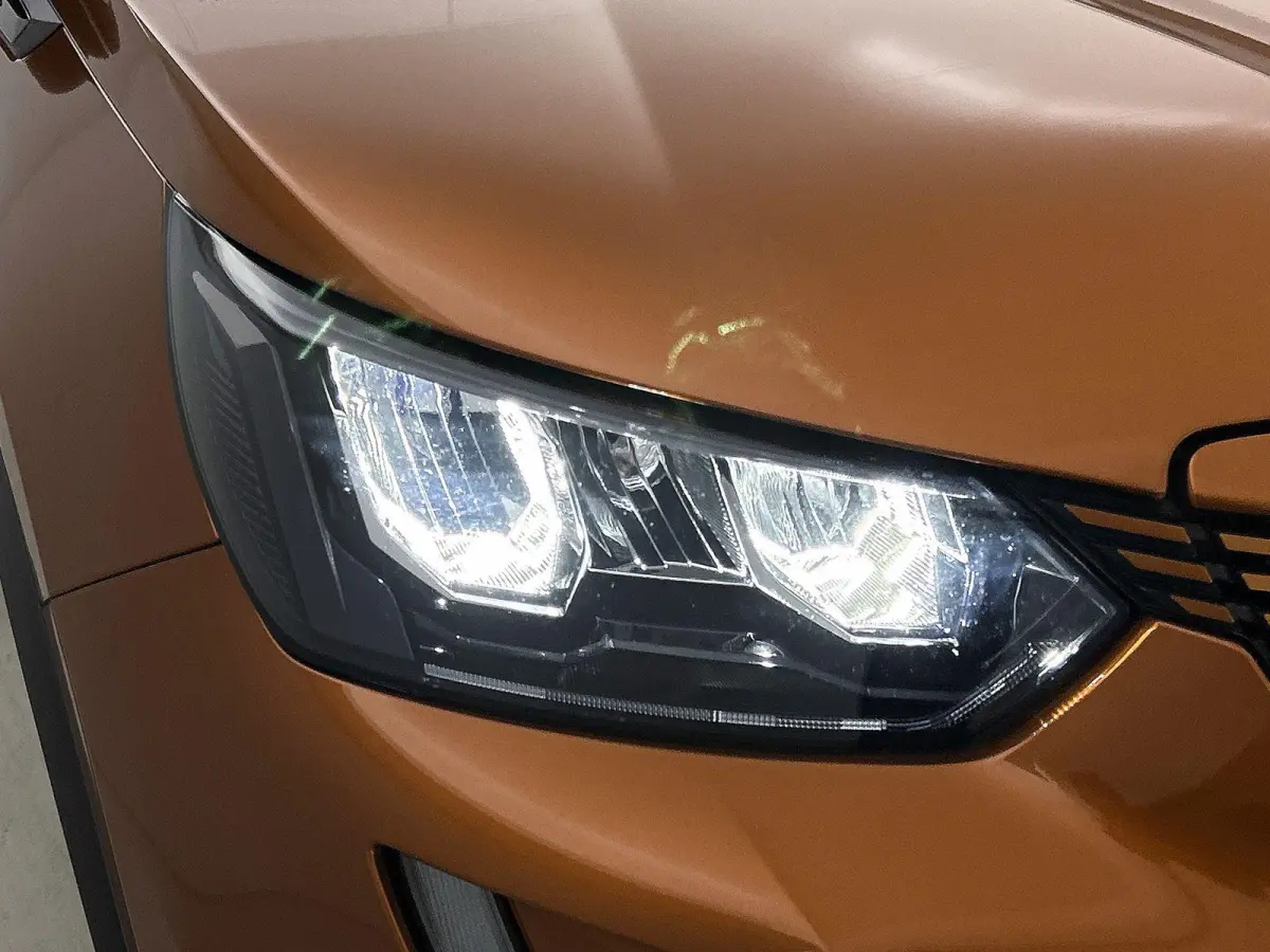 136pk EV Allure Pack 50 kWh Automaat | 1ste Eigenaar | Navigatie | Stoelverwarming | Climate Control | Cruise Control | Camera | 17"LMV | LED | Apple Carplay/Android Auto |