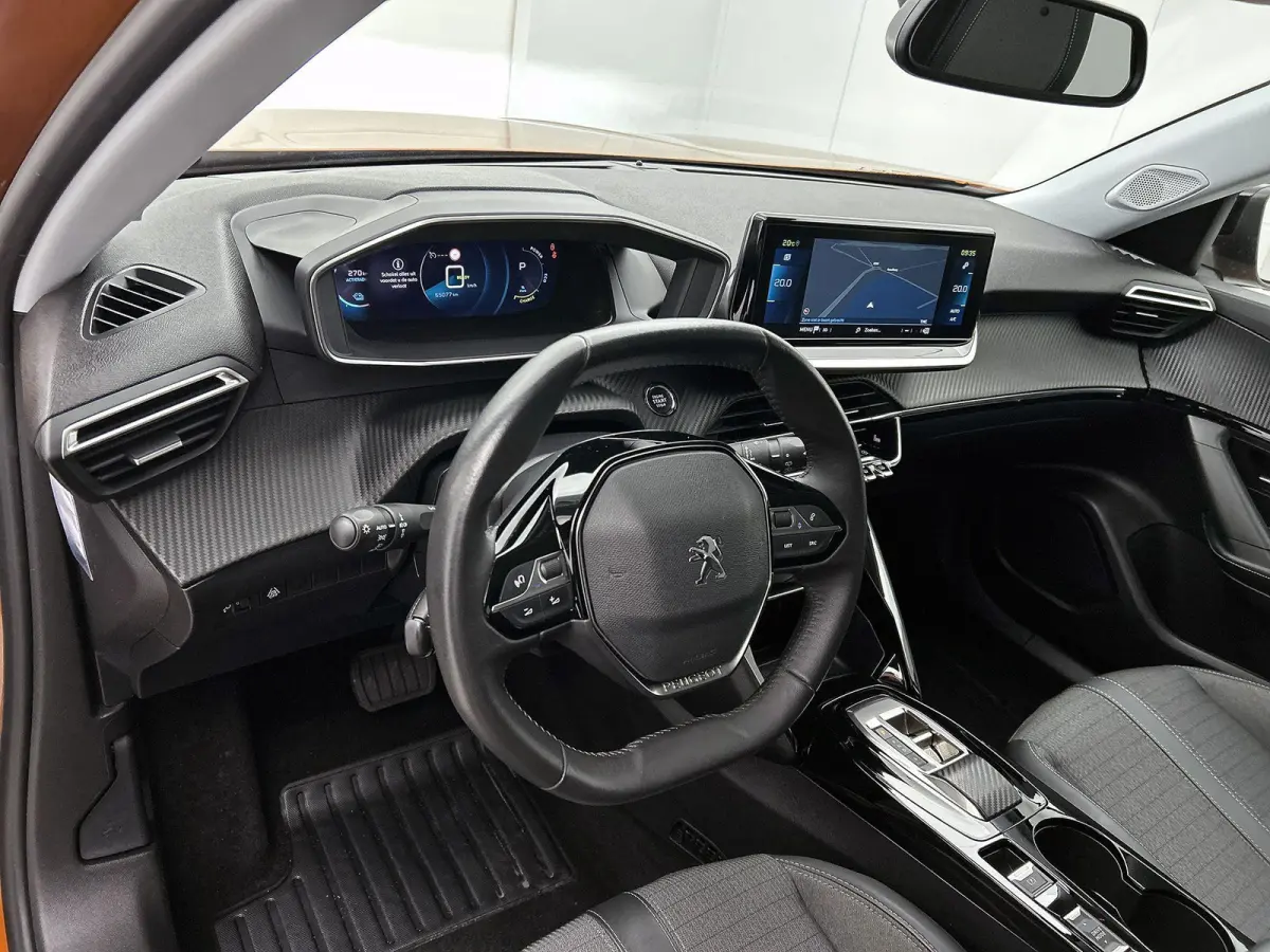 136pk EV Allure Pack 50 kWh Automaat | 1ste Eigenaar | Navigatie | Stoelverwarming | Climate Control | Cruise Control | Camera | 17"LMV | LED | Apple Carplay/Android Auto |