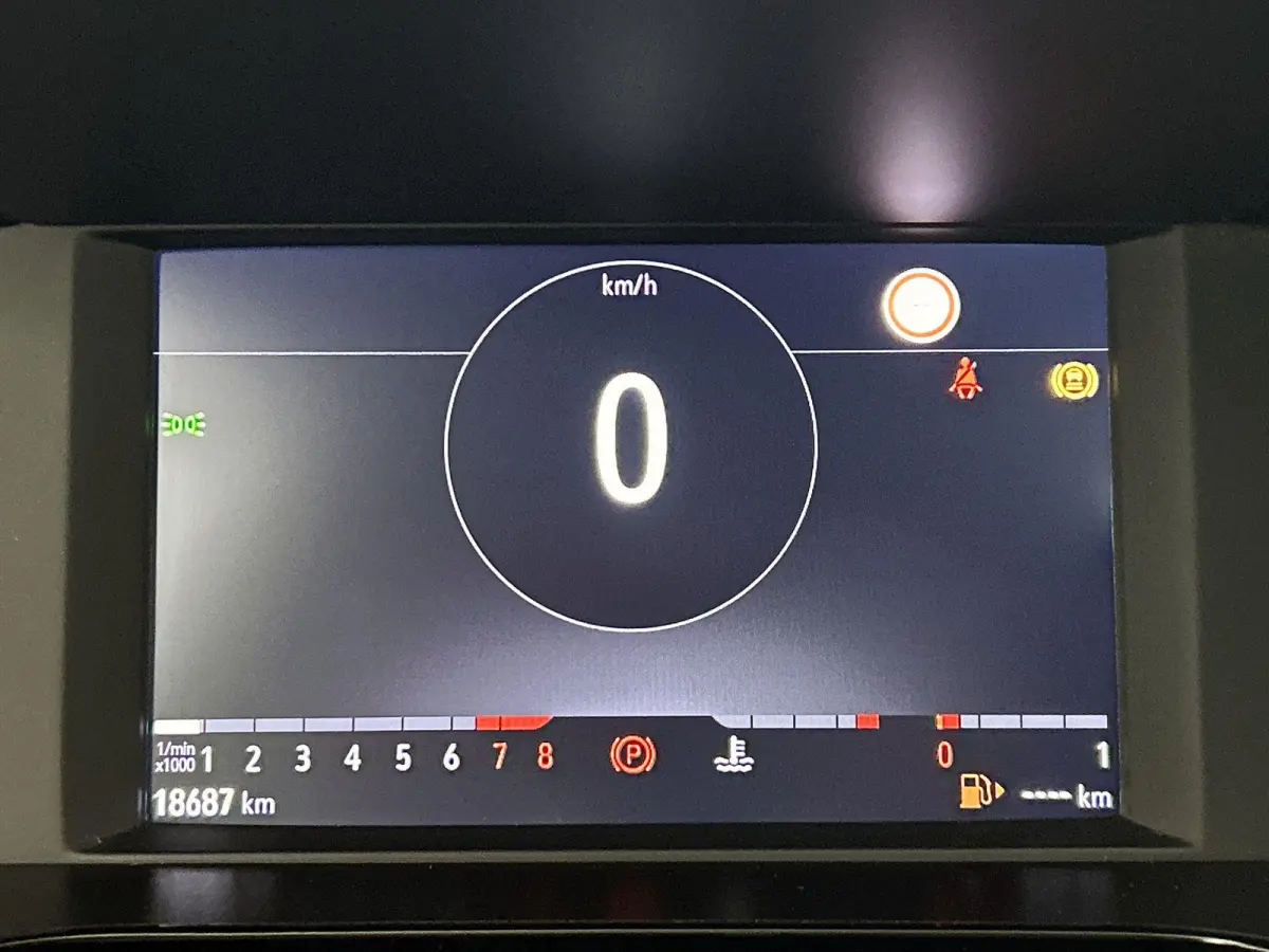 1.2 130pk | Trekhaak | Verstelbare Lendensteunen | Apple Carplay/Android Auto | Stoel-/Stuurverwarming | Parkeersensoren |