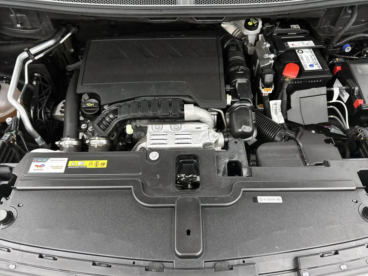 1.2 130pk | Trekhaak | Verstelbare Lendensteunen | Apple Carplay/Android Auto | Stoel-/Stuurverwarming | Parkeersensoren |