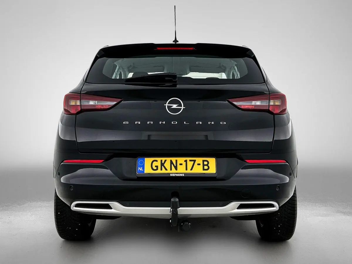 1.2 130pk | Trekhaak | Verstelbare Lendensteunen | Apple Carplay/Android Auto | Stoel-/Stuurverwarming | Parkeersensoren |