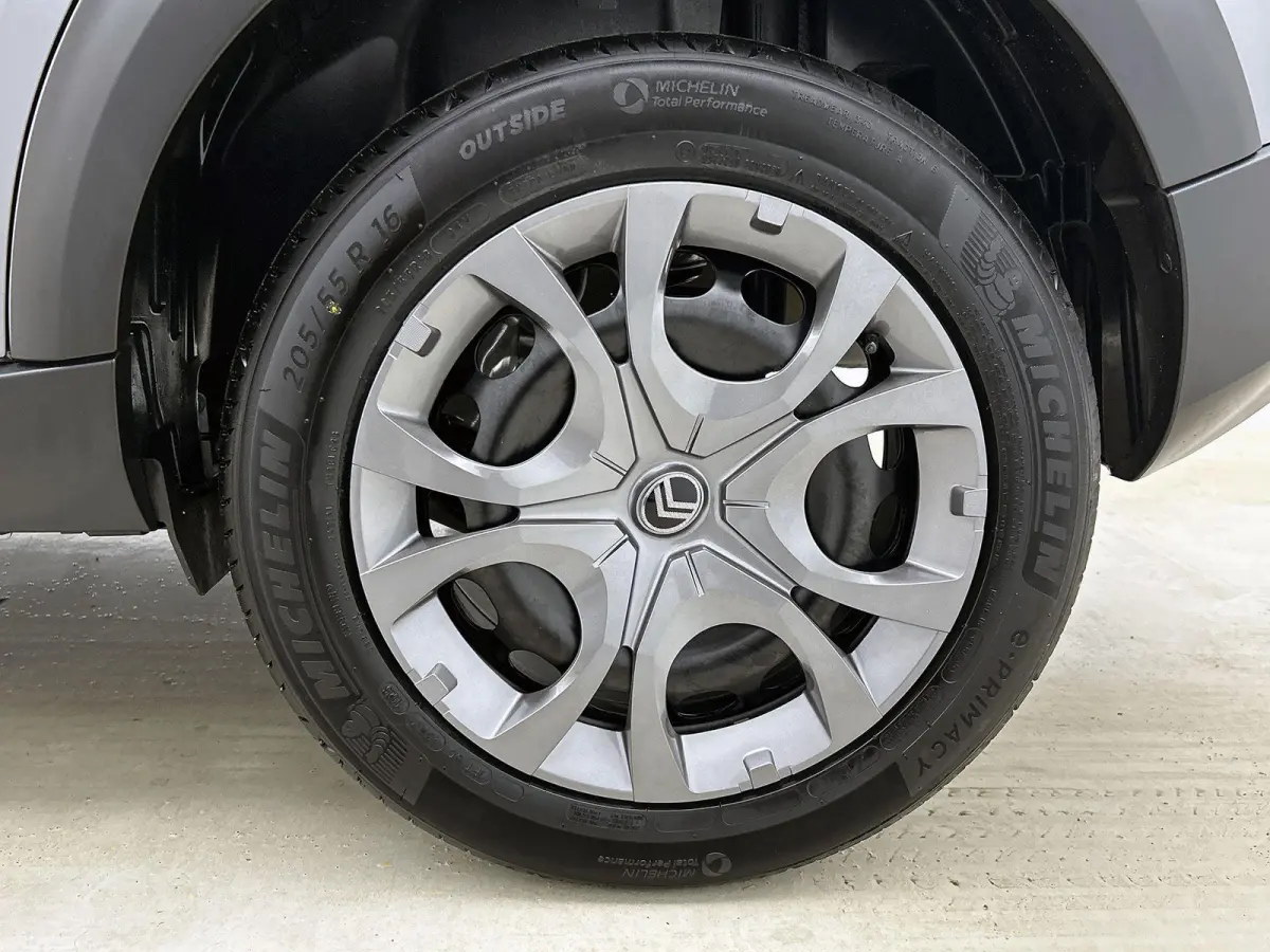1.2 100pk You | Airco | Cruise Control | Bluetooth | LED | Parkeersensoren Achter