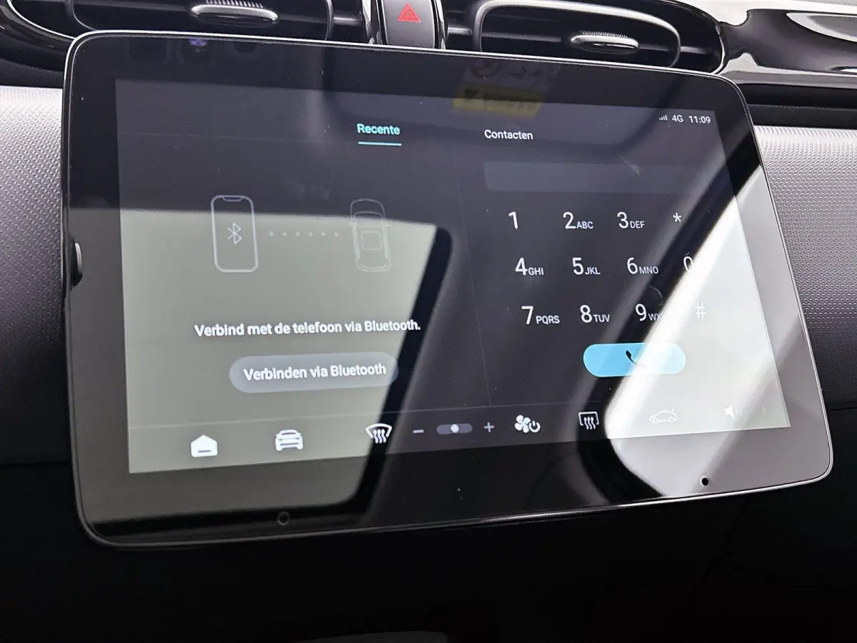 Design 95pk 37.3 kWh Automaat | 265km WLTP Actieradius | Navigatie | Panoramadak | Achteruitrijcamera | Adaptieve Cruise Control | Climate Control | Parkeersensoren | Bluetooth | Keyless sta