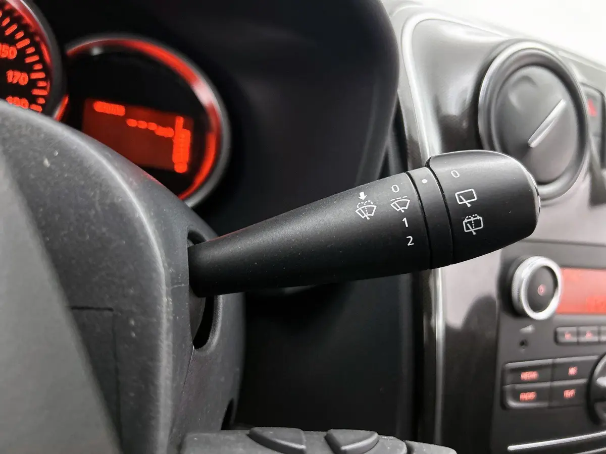 0.9 90pk SL Royaal | Trekhaak | Bluetooth | Airco | Cruise Control | 15"LMV |
