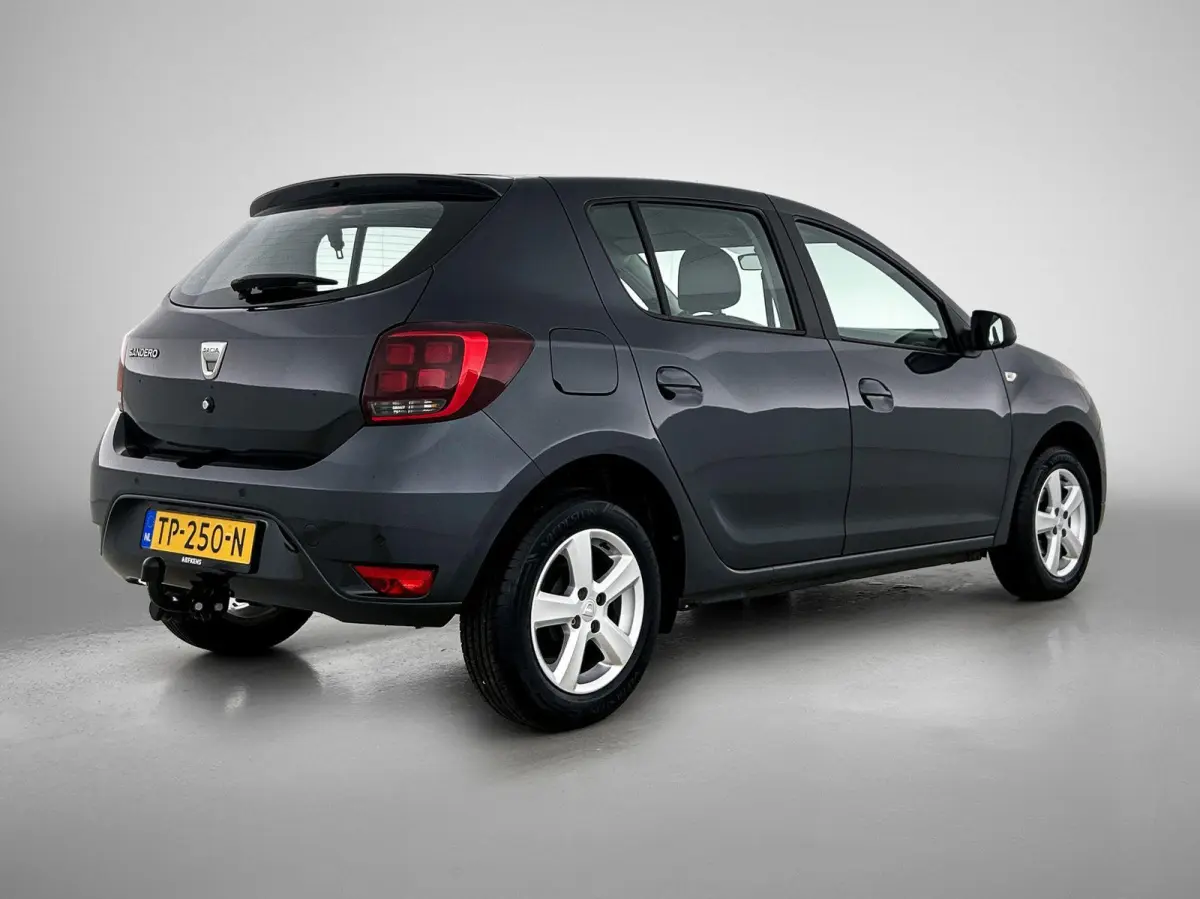 0.9 90pk SL Royaal | Trekhaak | Bluetooth | Airco | Cruise Control | 15"LMV |