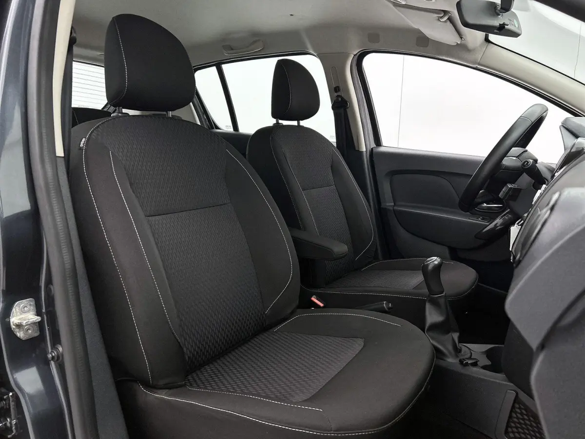 0.9 90pk SL Royaal | Trekhaak | Bluetooth | Airco | Cruise Control | 15"LMV |
