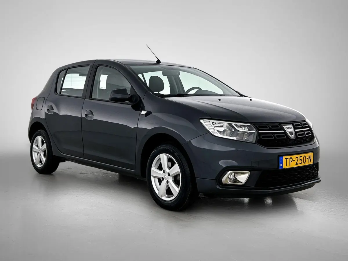 0.9 90pk SL Royaal | Trekhaak | Bluetooth | Airco | Cruise Control | 15"LMV |