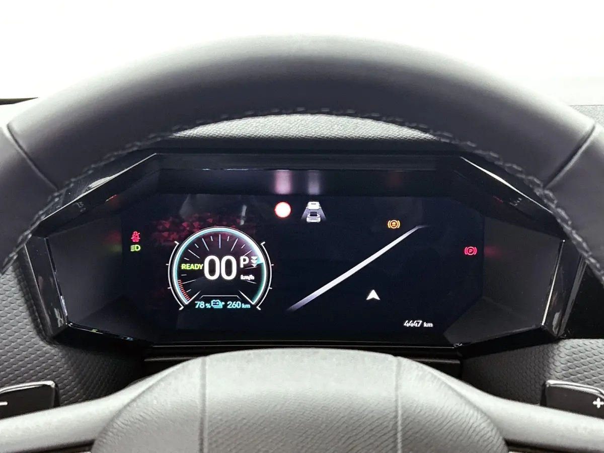 213pk Pallas Tech Pack 58.3 kWh Automaat | Elektrisch Verstelb. Bestuurdersstoel | Adaptieve Cruise Control | Stoelverwarming | Navigatie | 19"LMV |