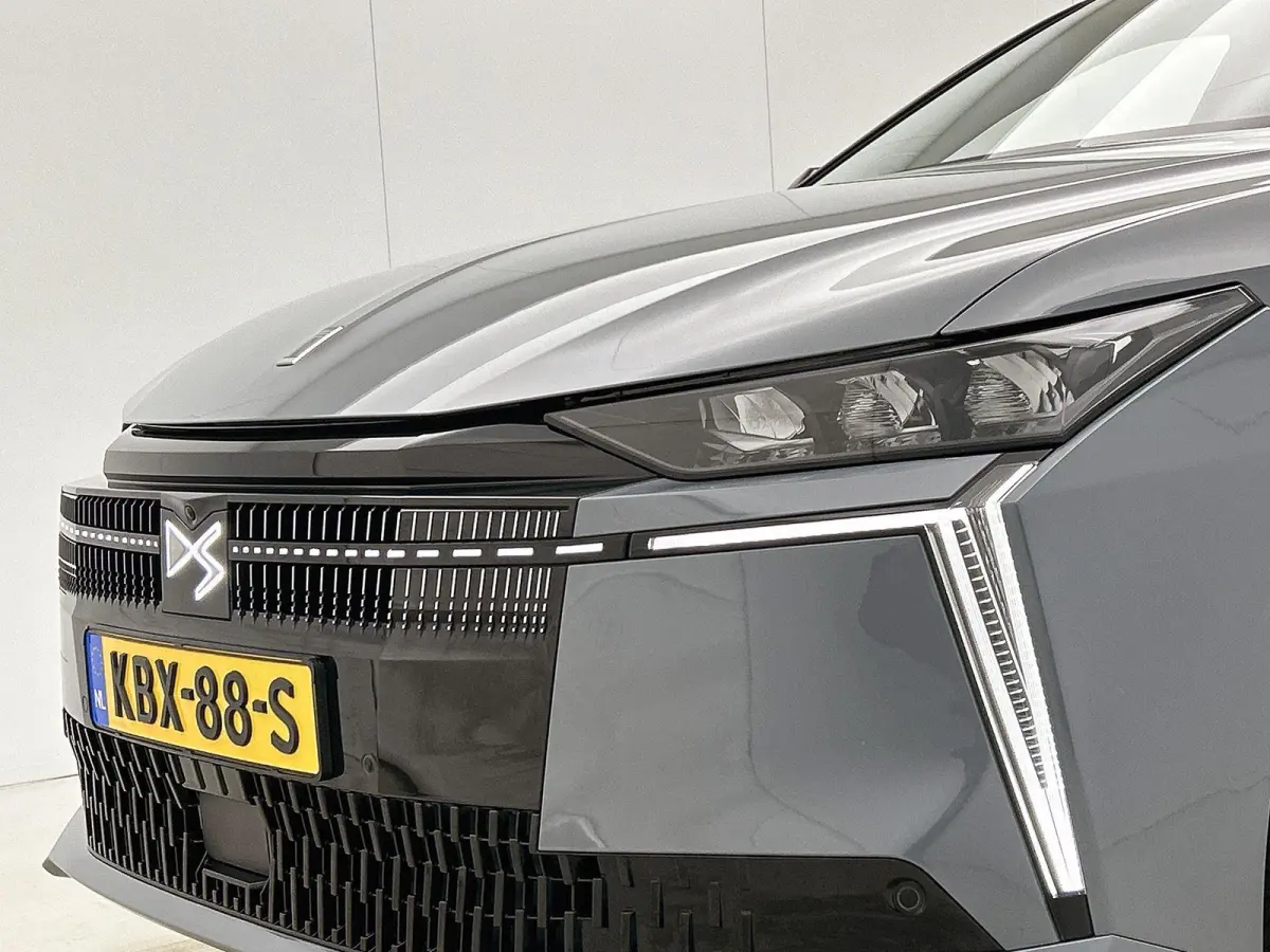 213pk Pallas Tech Pack 58.3 kWh Automaat | Elektrisch Verstelb. Bestuurdersstoel | Adaptieve Cruise Control | Stoelverwarming | Navigatie | 19"LMV |