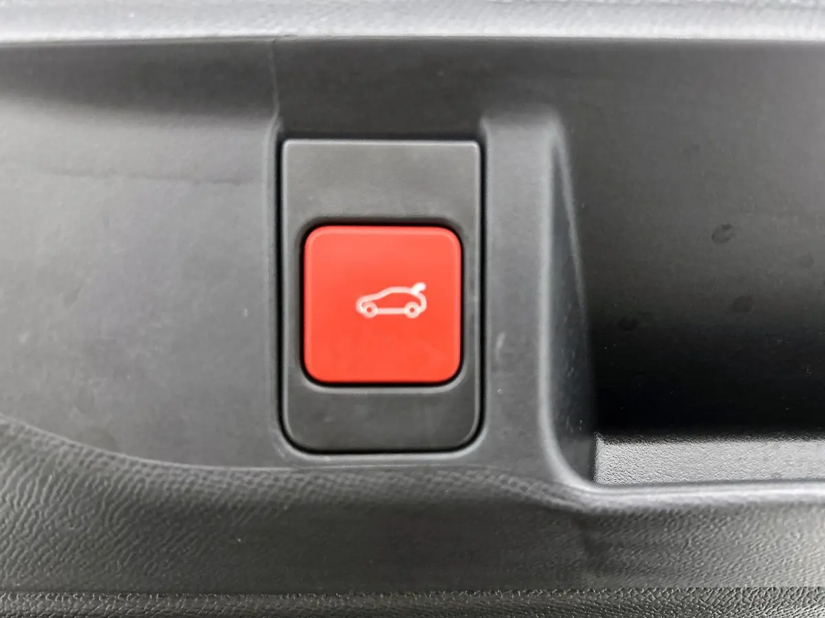 213pk Pallas Tech Pack 58.3 kWh Automaat | Elektrisch Verstelb. Bestuurdersstoel | Adaptieve Cruise Control | Stoelverwarming | Navigatie | 19"LMV |