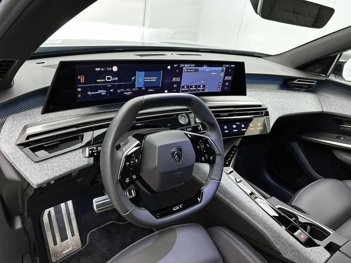 Launch Edition 325pk Dual Motor 73 kWh Automaat | 490km WLTP Actieradius | Warmtepomp | Navigatie | Panoramisch schuif-kanteldak | 360° camera | Lederen AGR stoel elektrisch+geheugen+massag