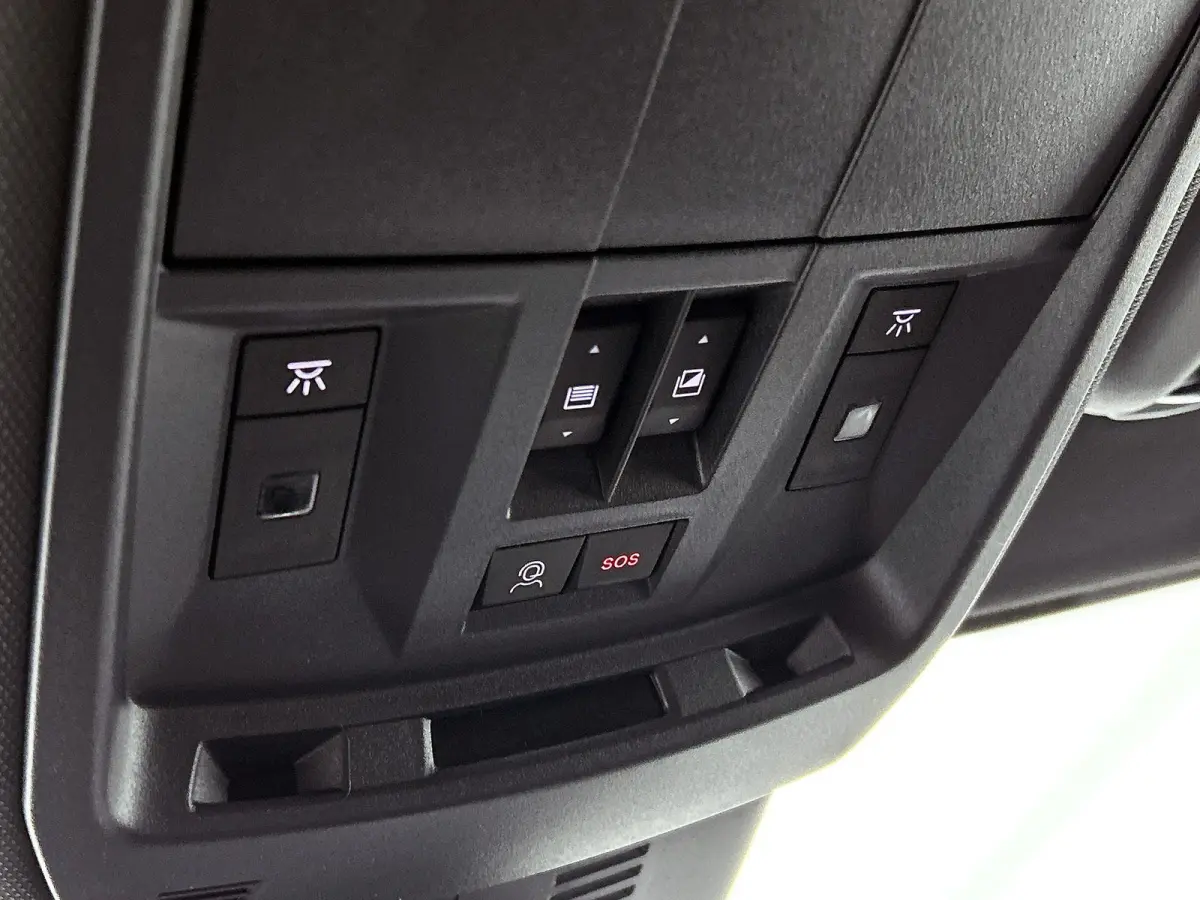 Launch Edition 325pk Dual Motor 73 kWh Automaat | 490km WLTP Actieradius | Warmtepomp | Navigatie | Panoramisch schuif-kanteldak | 360° camera | Lederen AGR stoel elektrisch+geheugen+massag