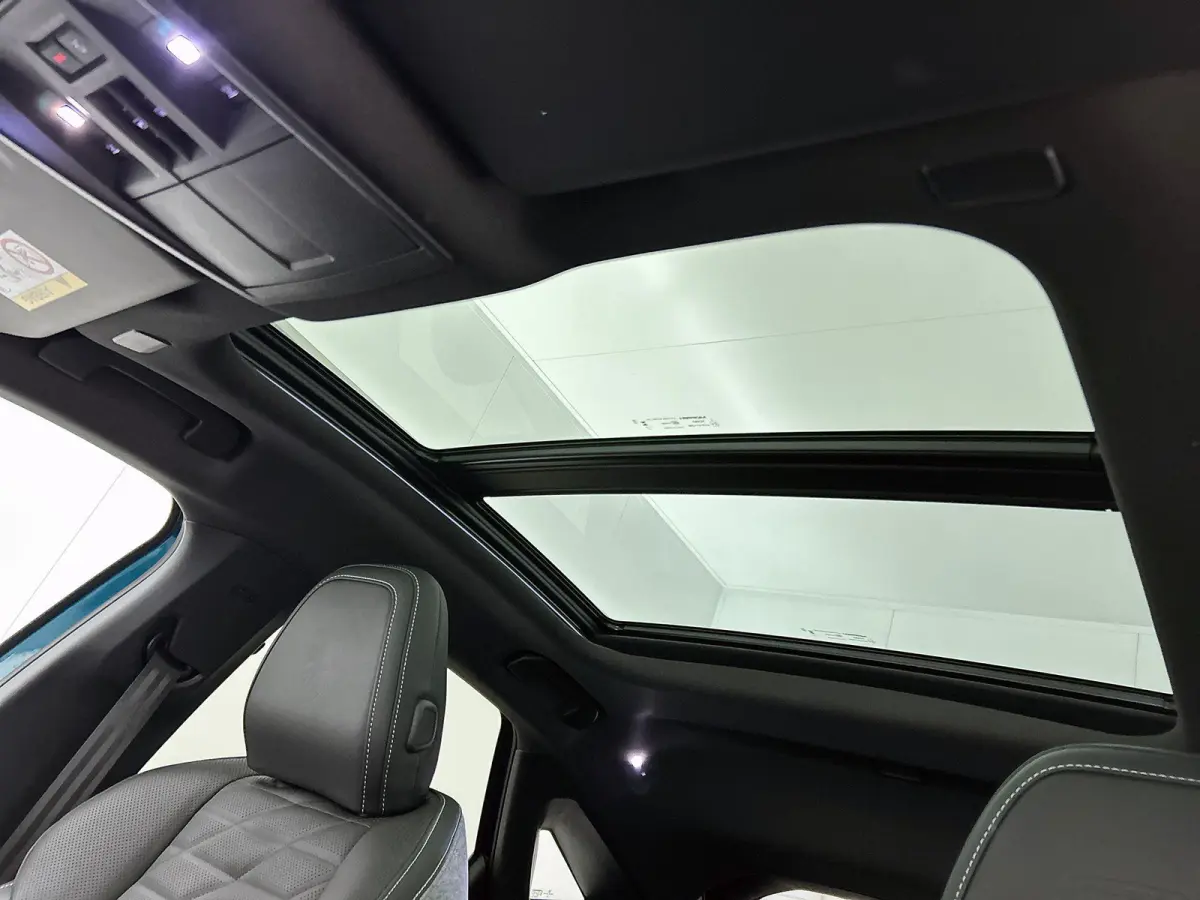 Launch Edition 325pk Dual Motor 73 kWh Automaat | 490km WLTP Actieradius | Warmtepomp | Navigatie | Panoramisch schuif-kanteldak | 360° camera | Lederen AGR stoel elektrisch+geheugen+massag