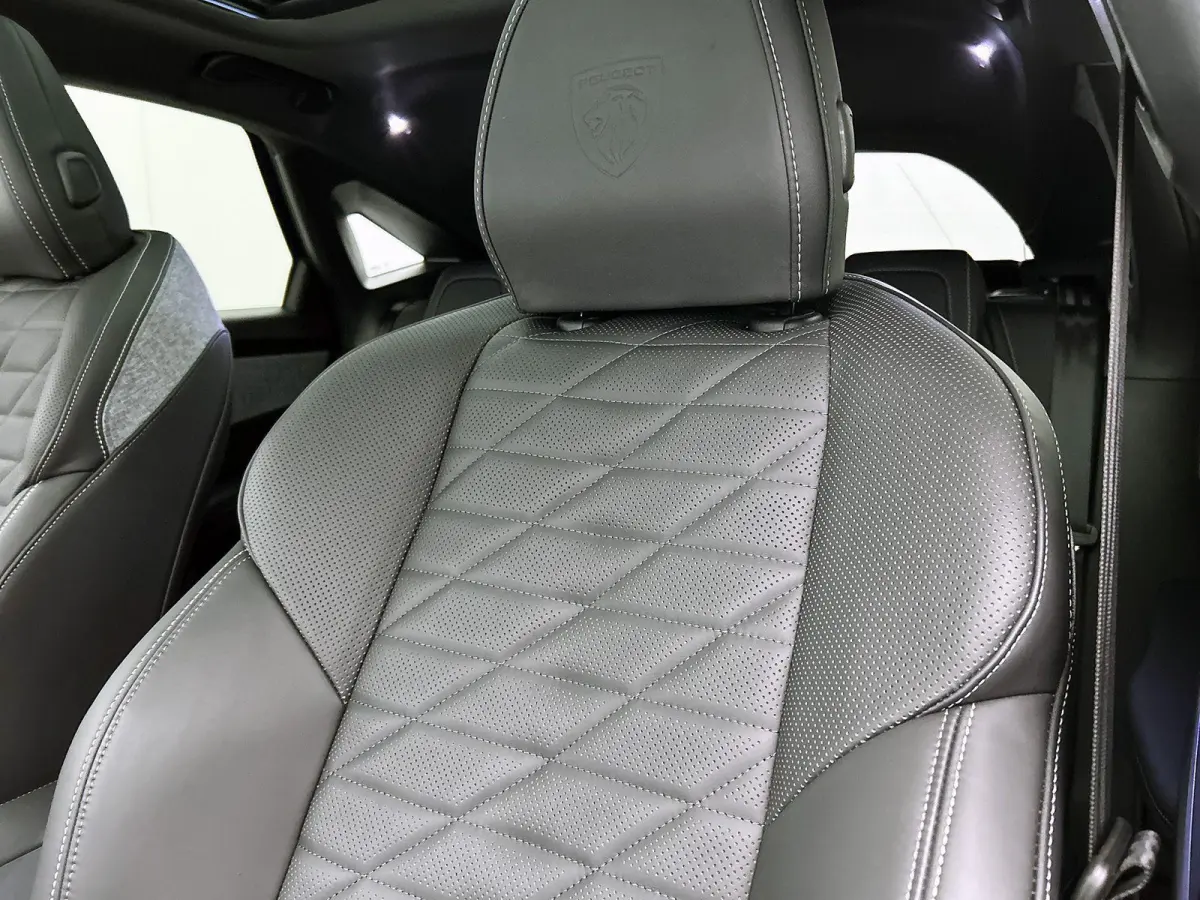 Launch Edition 325pk Dual Motor 73 kWh Automaat | 490km WLTP Actieradius | Warmtepomp | Navigatie | Panoramisch schuif-kanteldak | 360° camera | Lederen AGR stoel elektrisch+geheugen+massag