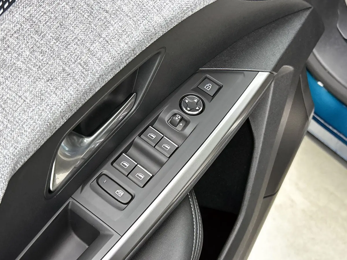 Launch Edition 325pk Dual Motor 73 kWh Automaat | 490km WLTP Actieradius | Warmtepomp | Navigatie | Panoramisch schuif-kanteldak | 360° camera | Lederen AGR stoel elektrisch+geheugen+massag