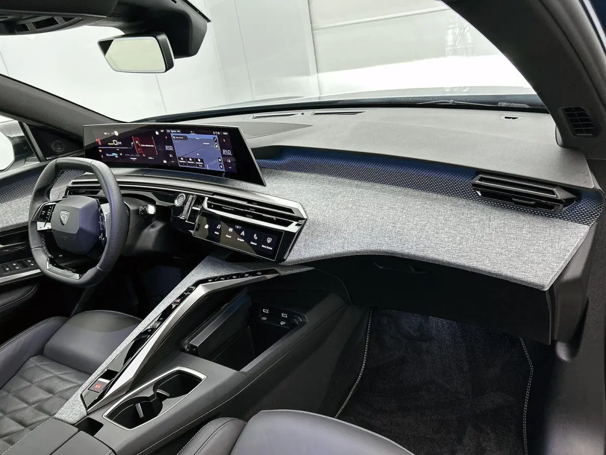 Launch Edition 325pk Dual Motor 73 kWh Automaat | 490km WLTP Actieradius | Warmtepomp | Navigatie | Panoramisch schuif-kanteldak | 360° camera | Lederen AGR stoel elektrisch+geheugen+massag