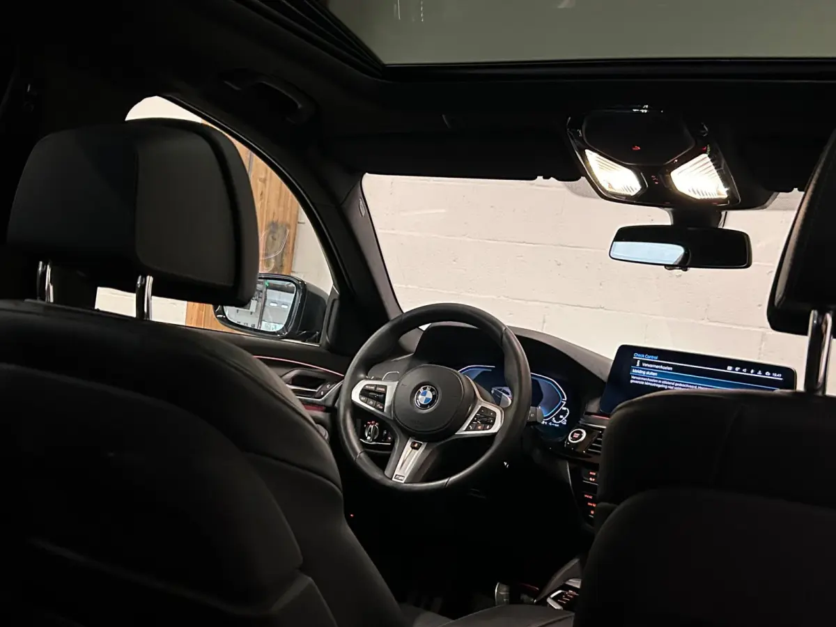 530e xDrive M-Sport - Pano - Laser - Trekhaak - 360