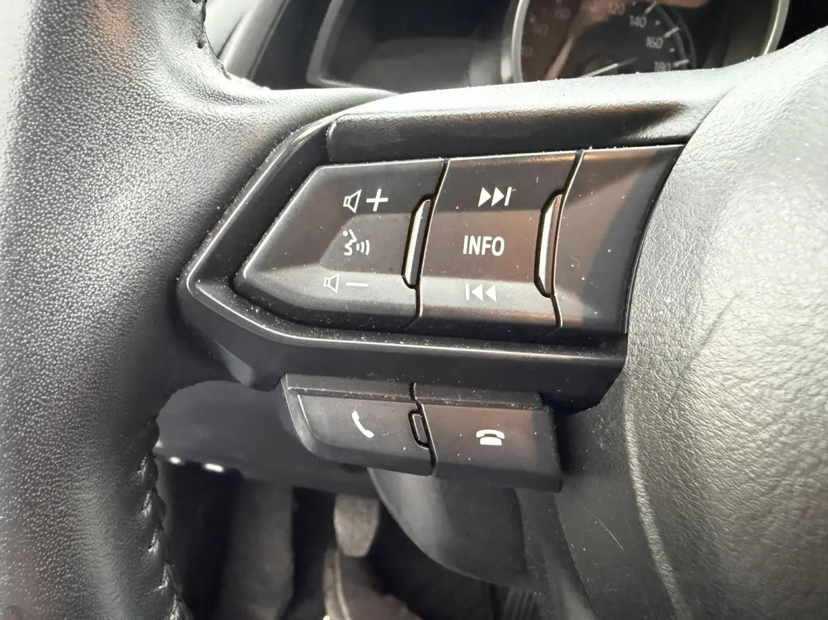 1.5 Skyactiv-G Dynamic AIRCO LMV CRUISE NAV DEALER ONDERH